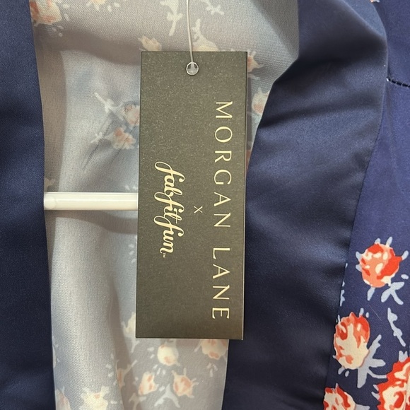 Morgan Lane FabFitFun floral Robe size small/medium satin robe short navy blue - Picture 4 of 7